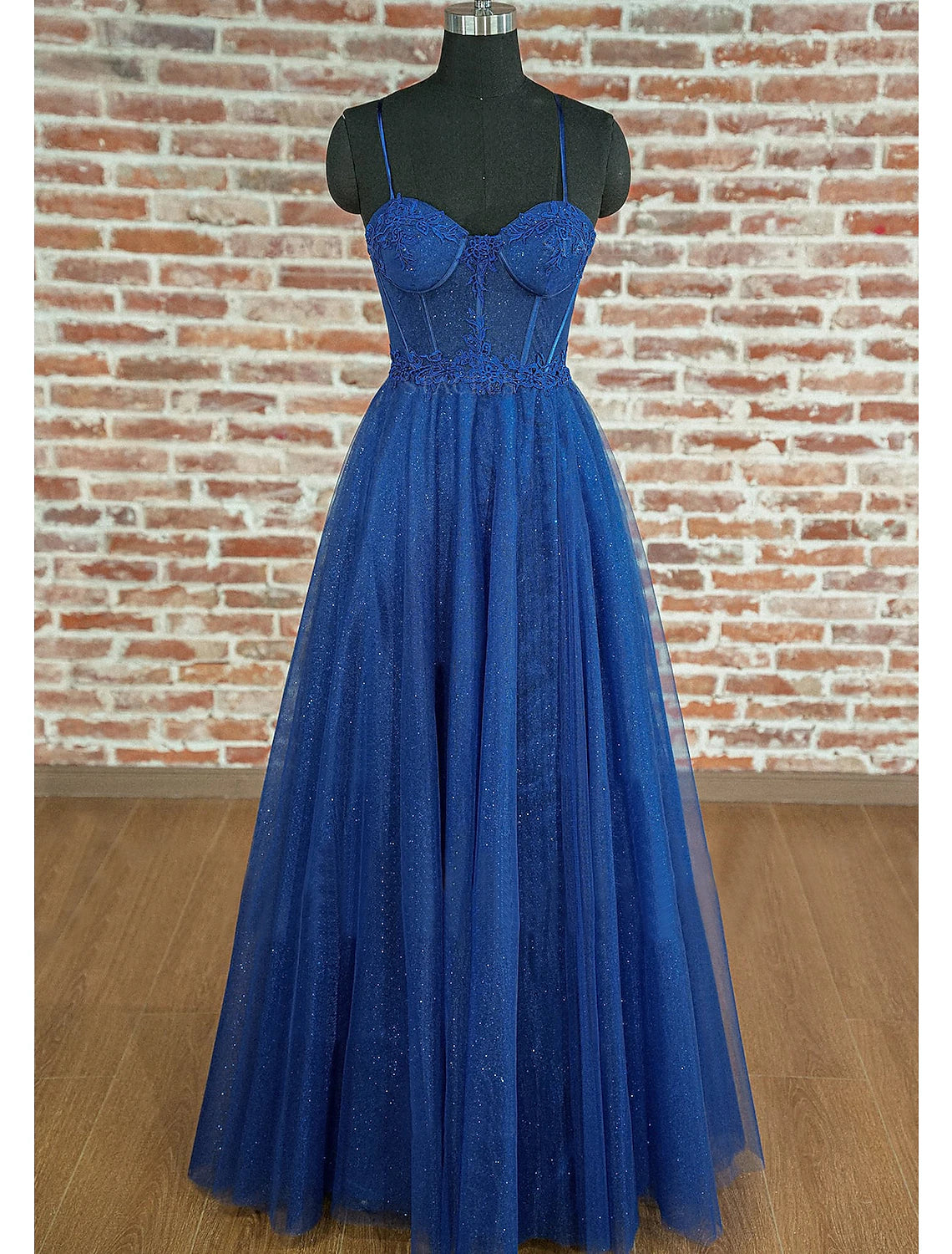 Wholesale  A-Line Prom Dresses Sparkle & Shine Dress Prom Wedding Party Floor Length Sleeveless Sweetheart Tulle Backless with Pleats Appliques